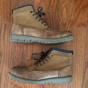 Men's Brown Leather Chukka Boots